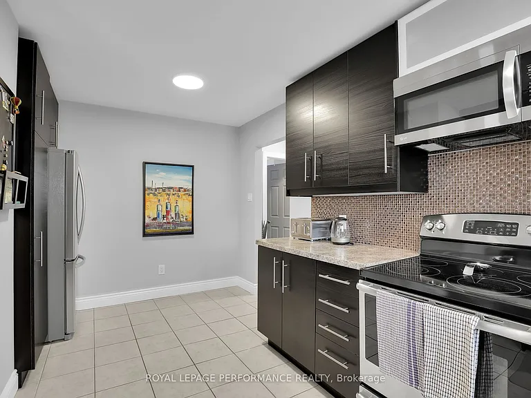 165 Laval St #165 — Photo 14
