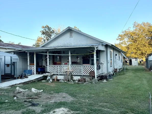108 N 15th St, Kinder, LA 70648