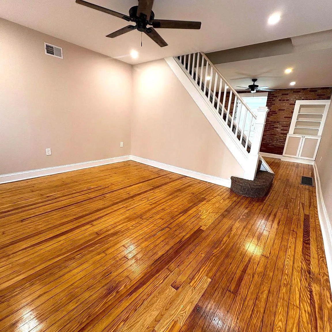 2 bed, 1.0 bath, 810 sqft, $1,700 — Photo 3