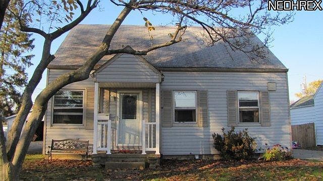 1st image of 229 Van Buren Ave