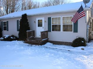 212 Bear Brook Acres Dr, Moscow, PA 18444