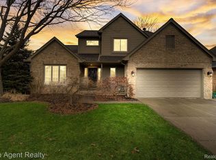 48260 Revere Dr, Macomb, MI 48044