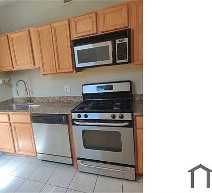 4th image of 5148 S King Dr APT 3