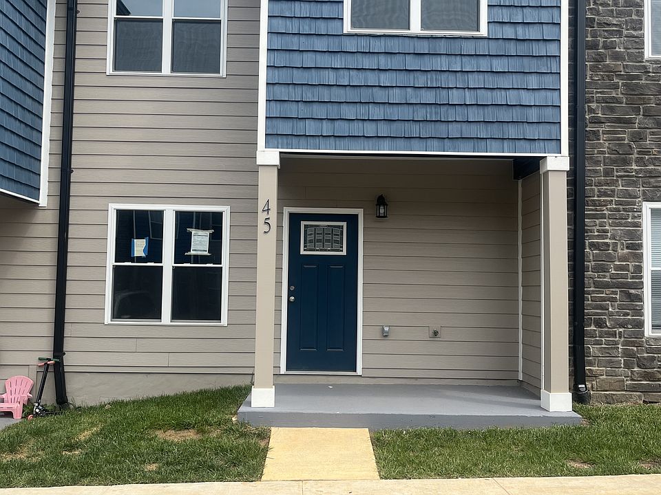 1st image of 45 Melissa Ln #1