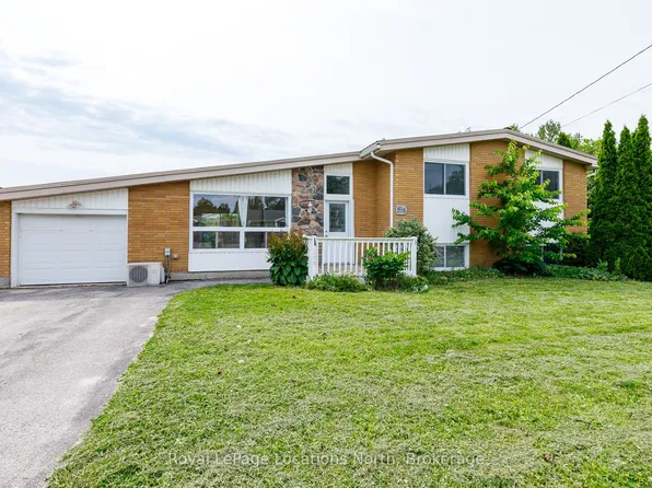 594 Oak St, Collingwood, ON L9Y 2Z1