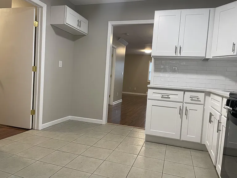 62 Broughton Ave #2 — Photo 9