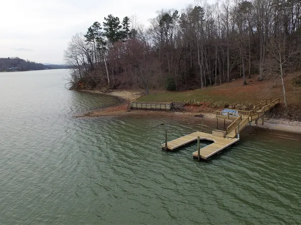 317 Rivercliff Dr, Stony Point, NC 28678