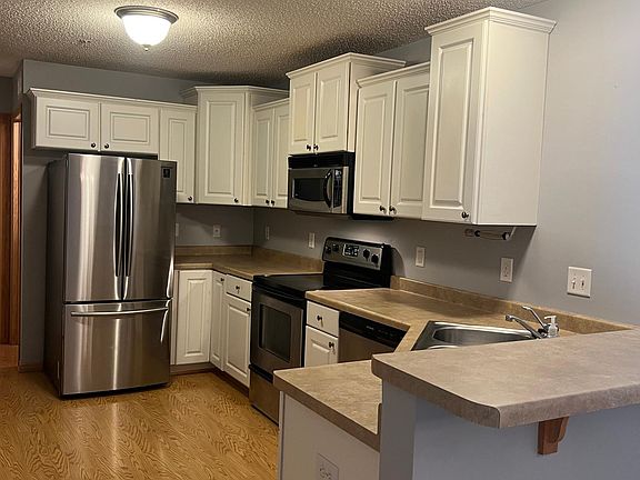 3rd image of 13632 Partridge Cir NW