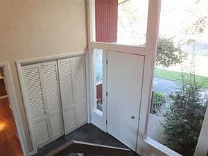 3rd image of 25 Deville Cir