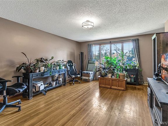 5th image of 4294 Beetow Dr