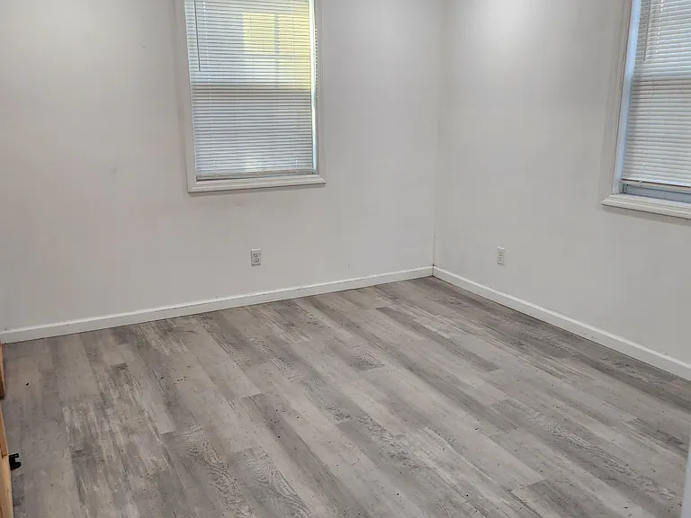 4918 Laroche Ave #A — Photo 15