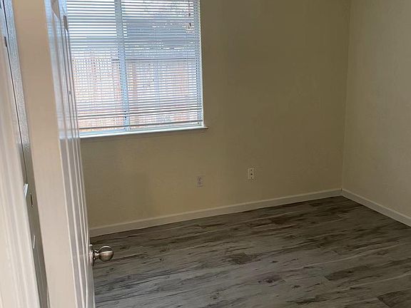 5th image of 6427 Canyon Creek Way