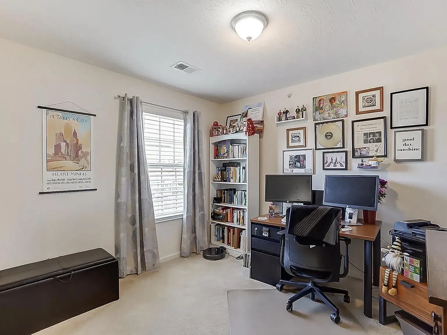 610 Heritage Sq — Photo 4