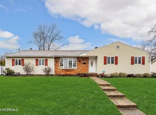 30 Spring Hill Dr, Howell, NJ 07731