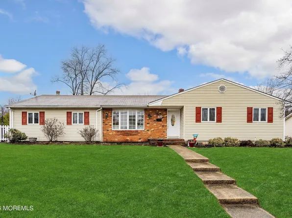 30 Springhill Drive, Howell, NJ 07731