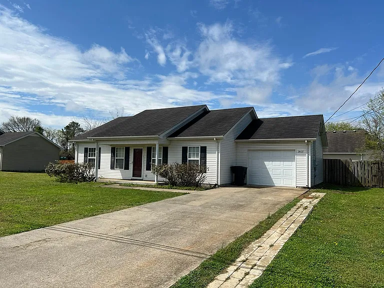 1417 Journey Dr — Photo 2