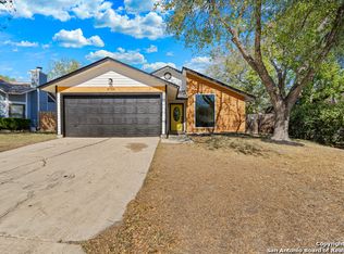 8759 Shallow Ridge Dr, San Antonio, TX 78239