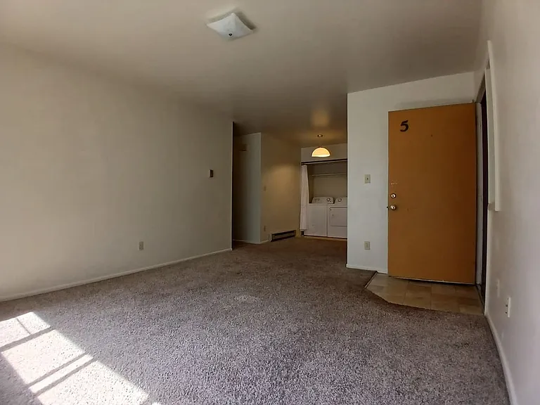 1734 Azalea Dr — Photo 6