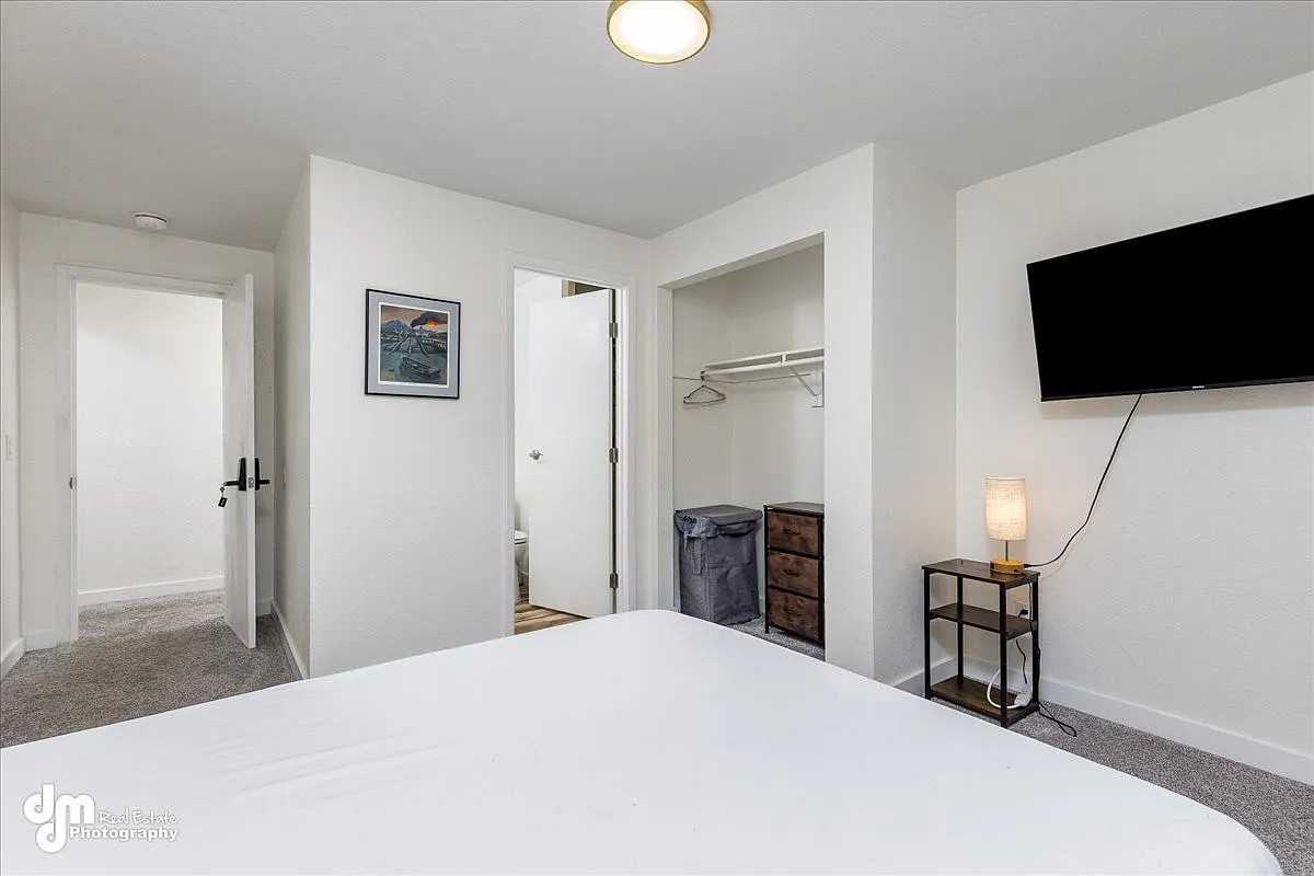 1 bed, 275 sqft, $850 — Photo 2