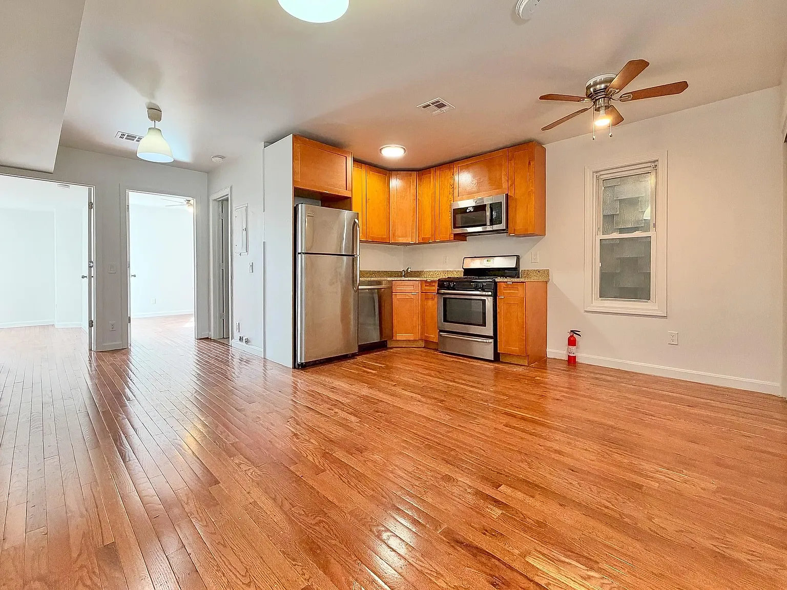 3 bed, 2.0 bath, $2,750 — Photo 4