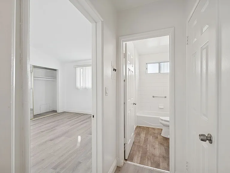 333 S Rexford Dr #5 — Photo 7