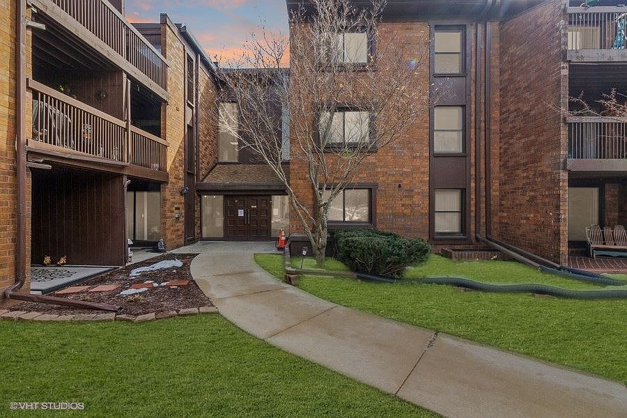 1st image of 2929 Sunnyside Dr #147C