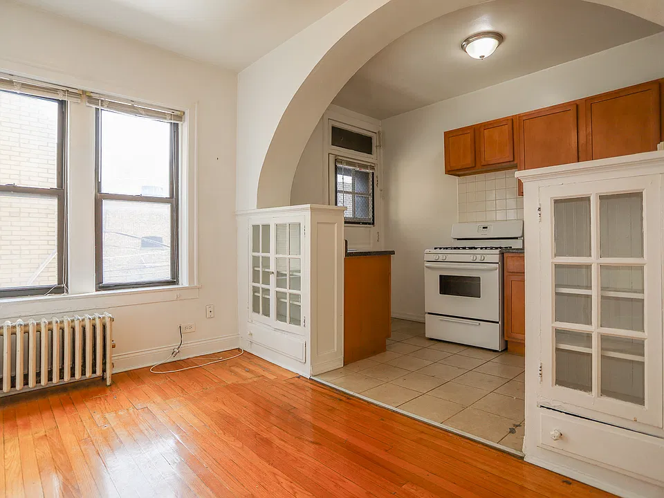 1627 W Lunt Ave #2B