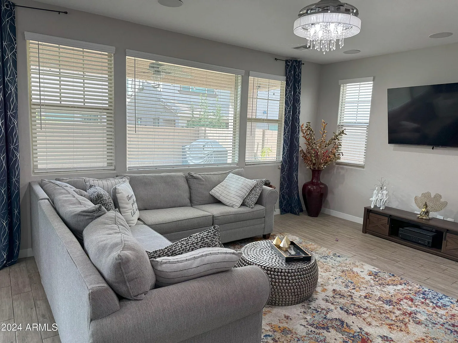 4 bed, 2615 sqft, $3,050 — Photo 4