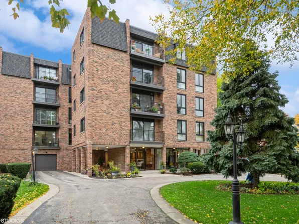 1419 Bonnie Brae Pl APT 2B, River Forest, IL 60305