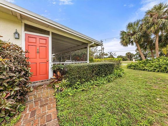 3rd image of 6160 Uplands Blvd