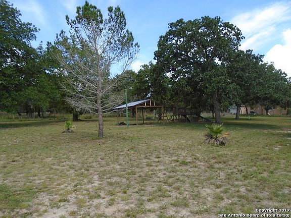 5th image of 272 Saddle Ln