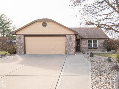 714 Hummingbird Ln, Whiteland, IN, 46184