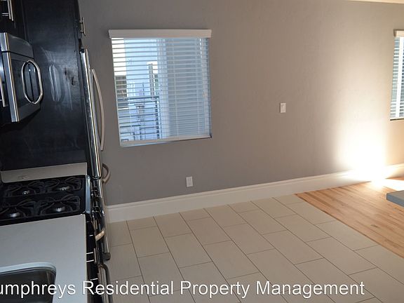 3rd image of 4527 Wilson Ave