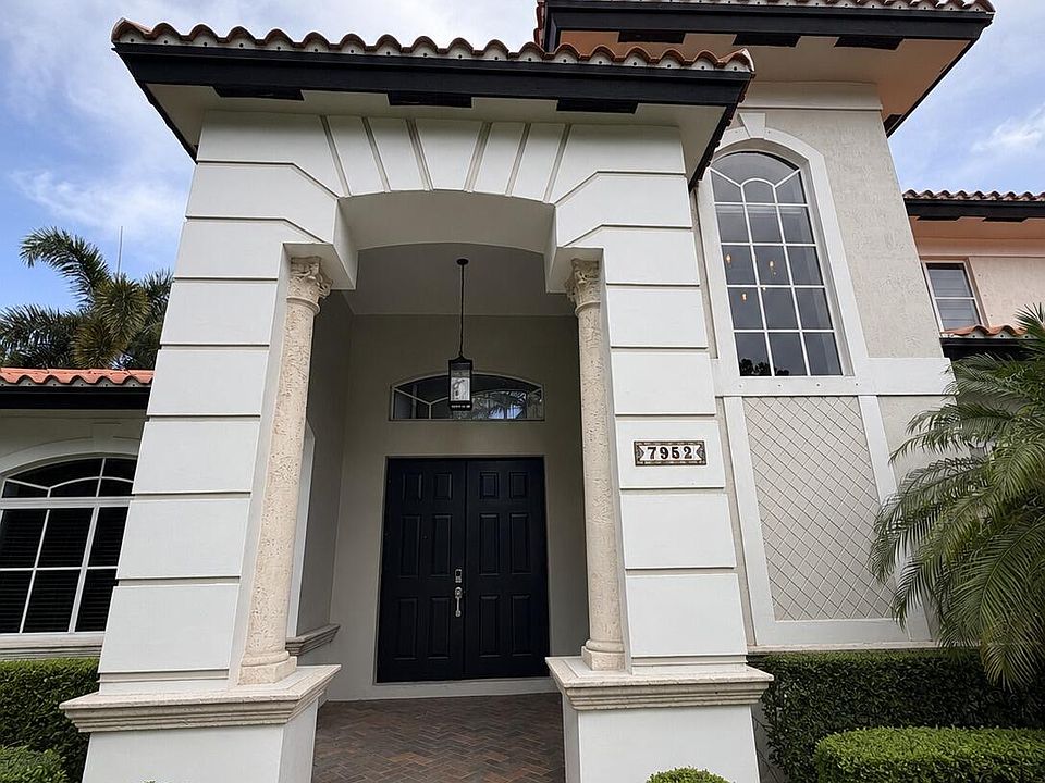 1st image of 7952 NW 161ST Terrace