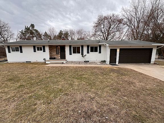 3rd image of 2974 E Crosby Ct