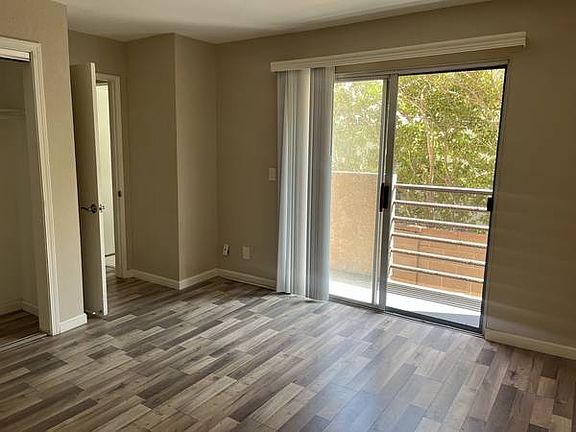 4th image of 555-105 E Olive Ave