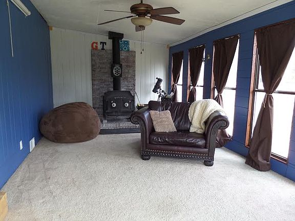 3rd image of 2728 Van Buren Dr