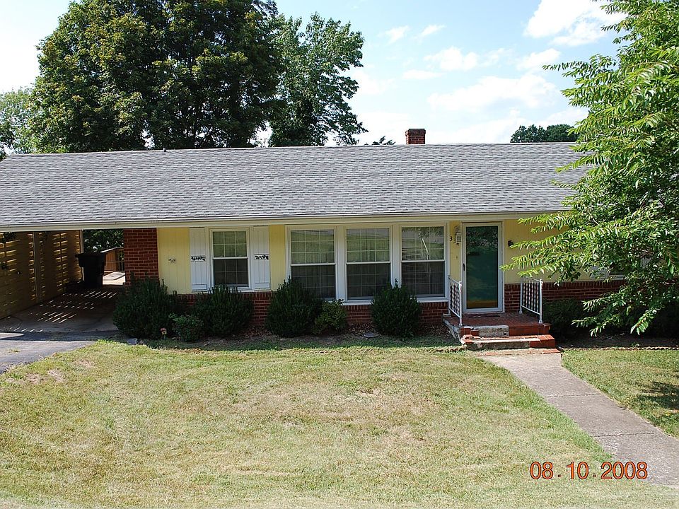 3 BR 2 BA Brick Ranch