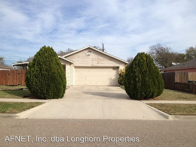 1st image of 3905 Seahorse Dr