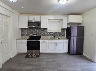 329 Pine St, Elizabeth, NJ 07206