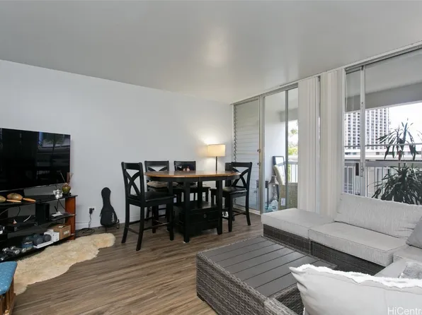 1114 Wilder Ave APT 206, Honolulu, HI 96822