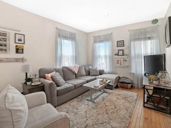118 High St #7, Charlestown, MA 02129