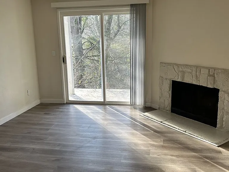 13 S 338th Pl — Photo 1