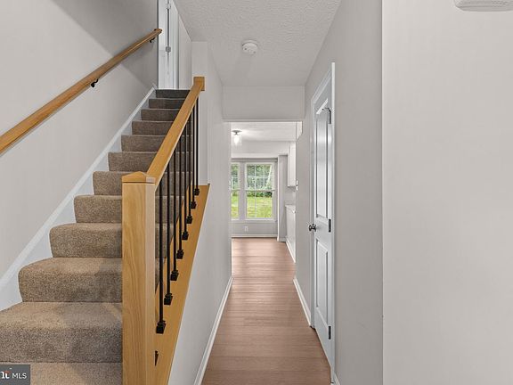 5th image of 9520 Windbeat Way