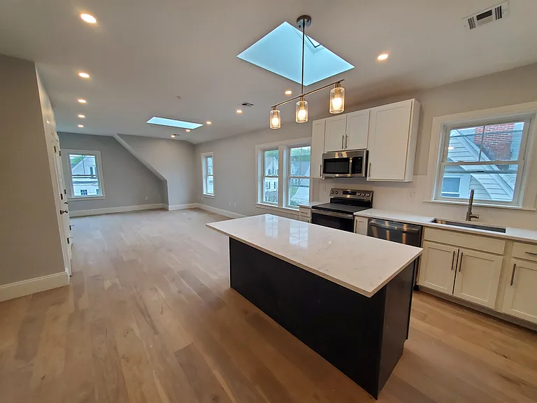 51 Fairbanks St #4 — Photo 5