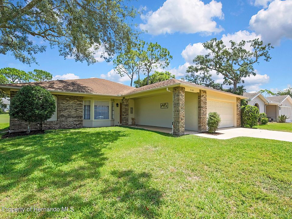 1st image of 7103 Crown Oaks Dr