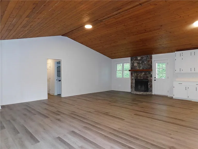 183 Laurel Heights Dr — Photo 10