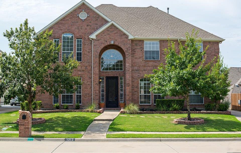 1st image of 1212 Clear Springs Dr