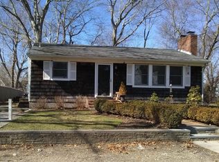 20 Fordham St, Sag Harbor, NY 11963