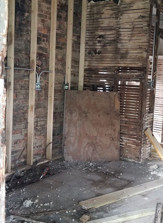 2nd image of 7848 S Kimbark Ave